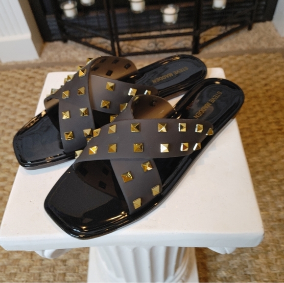STEVE MADDEN TACE STUDDED SANDAL, BLACK 8 - Picture 4 of 16
